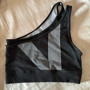 Fabletics sports bra